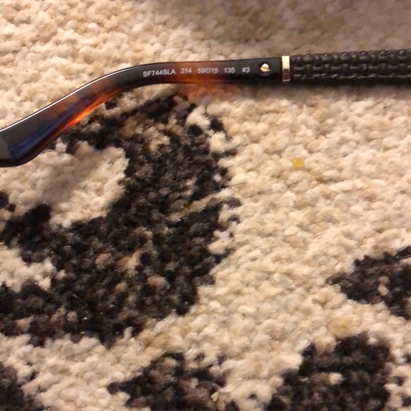 Salvatore ferragamo sunglasses - Picture 5 of 8